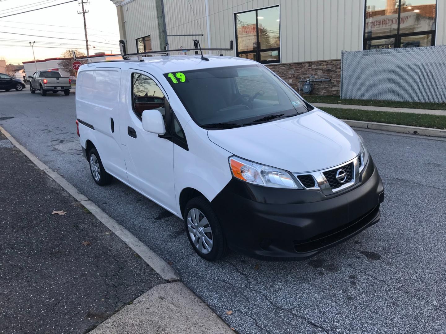 2019 White /Gray Nissan NV200 SV (3N6CM0KN1KK) with an V4 engine, Automatic transmission, located at 577 Chester Pike, Prospect Park, PA, 19076, (610) 237-1015, 39.886154, -75.302338 - Photo#3